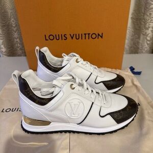 LOUIS VUITTON Run Away Sneaker / Shoe Women’s Size 39 (US 8.5) Retired 2024 NEW